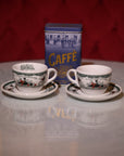 Due tazze da cappuccino e latta di caffè Gambrinus 250gr